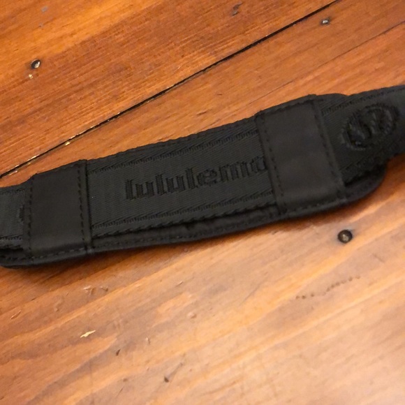 Lululemon black laptop Urban Yogini bag. EUC - Picture 3 of 11